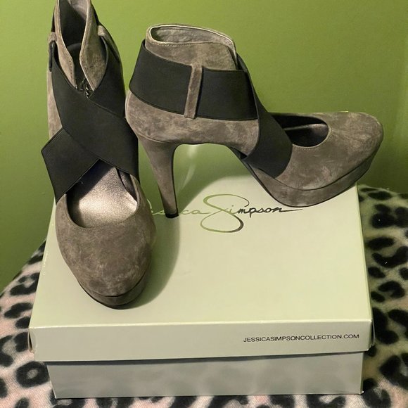 Jessica Simpson Grey Nubuck Heels size 7.5 - Picture 2 of 4